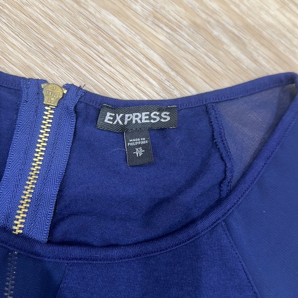 Express blue top - Picture 3 of 3